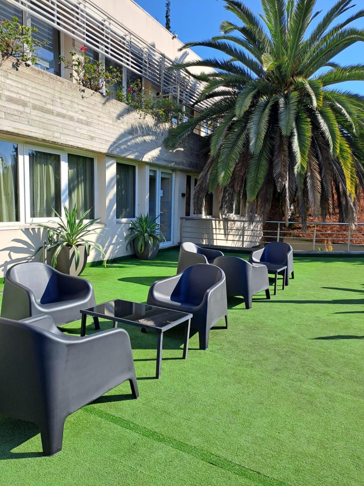 Howard Johnson Hotel Yerba Buena Exterior foto
